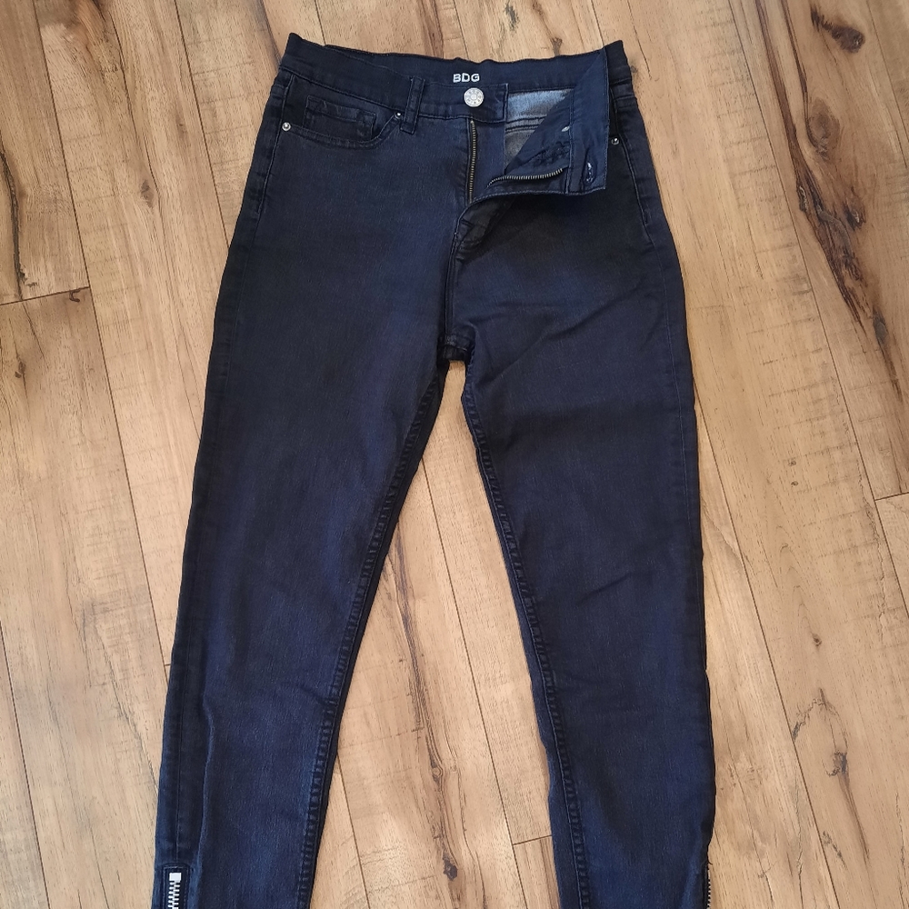 Ankle zip skinny jeans